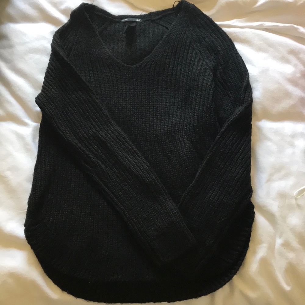 H&M V neck sweater